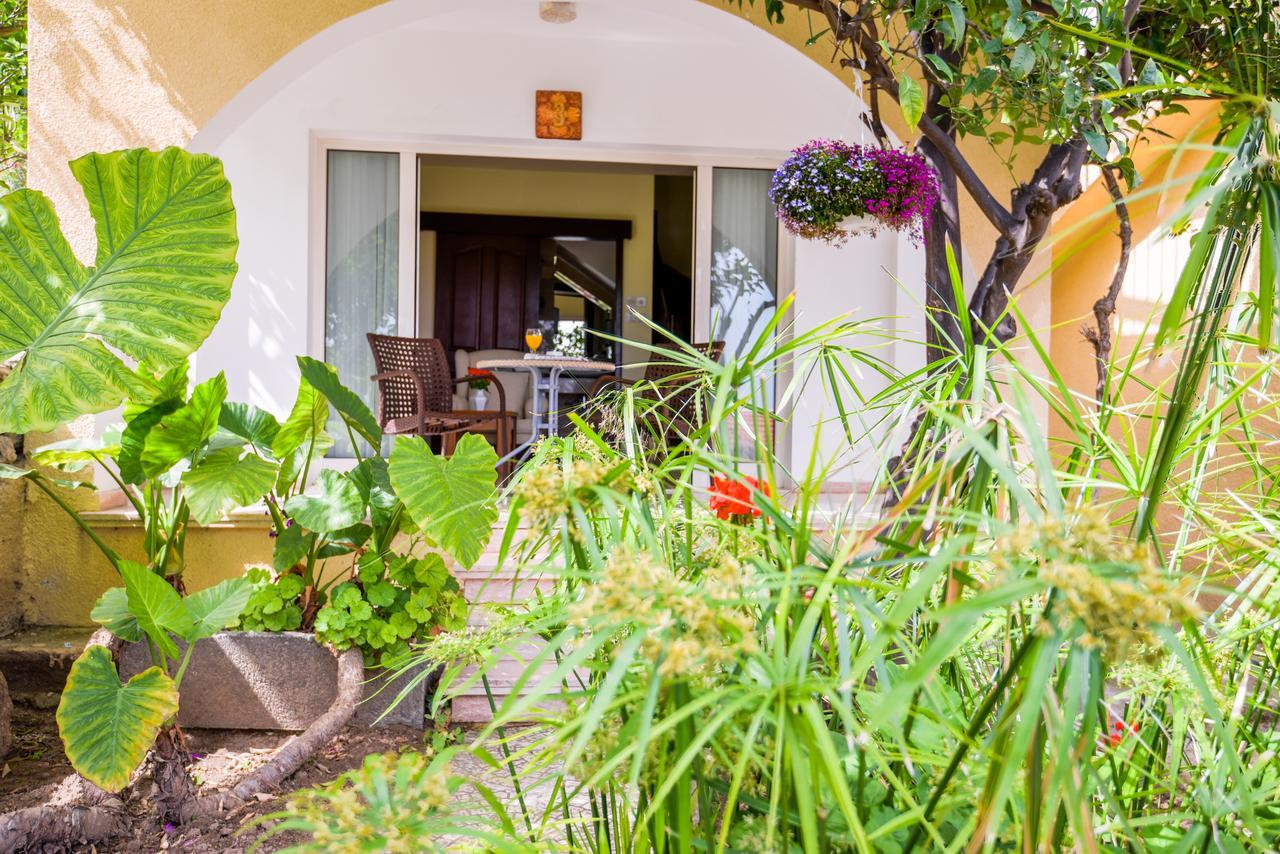 Albergue Bellapais Gardens Exterior foto